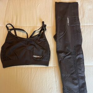 Gymshark purple/plum ENERGY SEAMLESS leggings and sports bra.